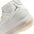Air Jordan Womens 11 Retro - Pearl