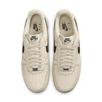 Nike Mens Air Force 1 '07 LV8 - Light Khaki