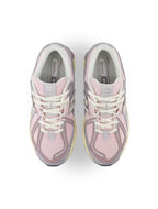 New Balance Womens 1906 Sneakers - Silver/Pink